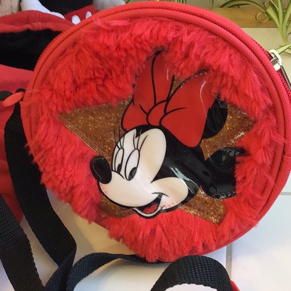 ‘Disney’ Minnie Mouse Hoodie w/Purse - Picture 8 of 11